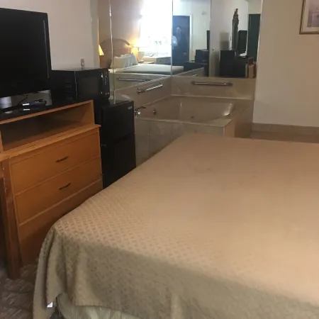 A Victory Hotel - Southfield