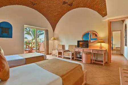 Dream Lagoon & Aqua Park Resort Отели в г. Qesm Marsa Alam