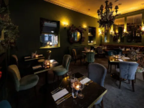 一號佩瑞廣場温泉酒店 利莫瑞克酒店