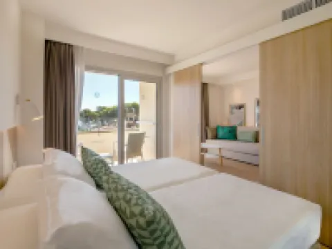 JS Portocolom Suites Hotels in Felanitx