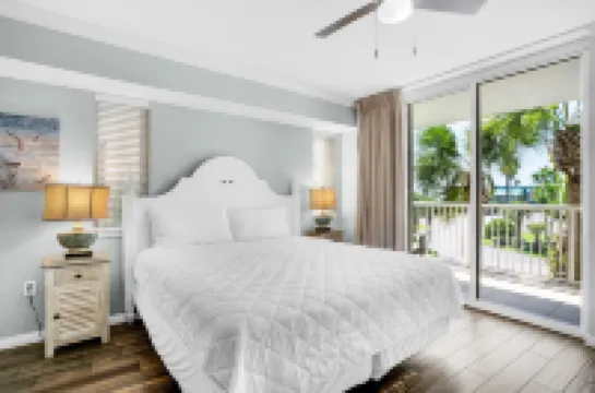 Destin West Bayside Pelican #308