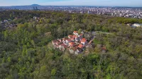 VP Apartment - A Forest Retreat in the Heart of the City! Hoteles en Pančevo Municipality