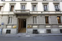 Madama Guest House Hotel in zona Platform 16 Holocaust Deportation Memorials