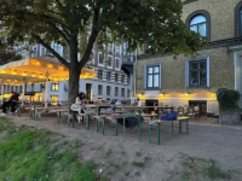 Central Penthouse with Private Rooftop Terrace