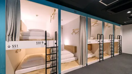 Hotel + Hostel Tokyo Kawasaki Отели рядом со станцией JR Hama-Kawasaki Station