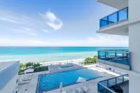 Global Luxury Suites at Monte Carlo - Infinity Pools