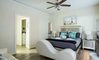 Casa Bonita Apartments