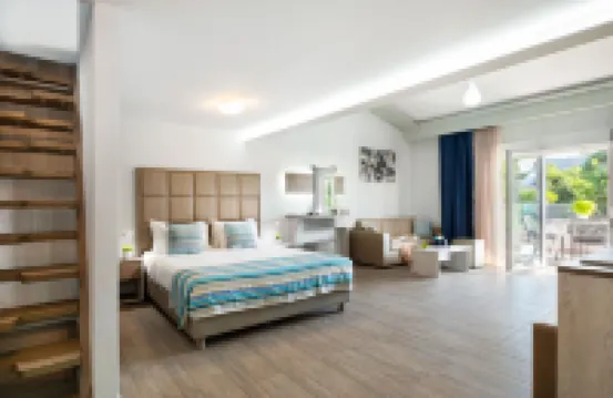 โรงแรม ซีรีนส์ คอมเพล็กซ์