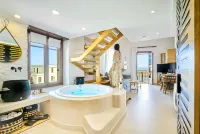Vista Del Porto Luxury Suites - Homestays