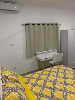 Entire Cozy 2-Bedroom House Plus Free Car Use