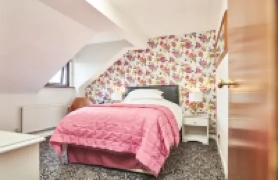 Quilt and Croissants Guest House