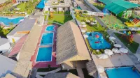 Hotel Resort Thiago - piscina