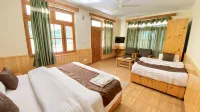 Hotel Purnima River View - พร้อมระเบียง