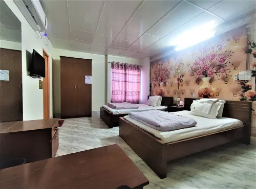 Hotel Pushpo Bilash - 3-Star