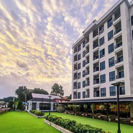 NORN Canalside Bangkok Hotel Отели рядом с достопримечательностью «Ват Бангкхуннон»