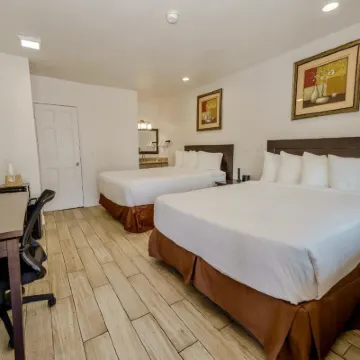 モントレー サーフ イン デル・モンティ・ビーチ周辺のホテル