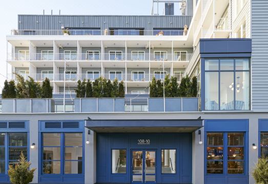 더 록어웨이 호텔