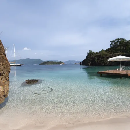 D Maris Bay