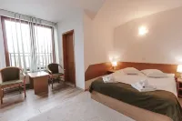 Hotel Apollo Central Hotels in Шура-Маре