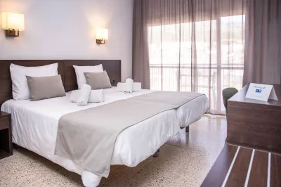 RV호텔 GR92 Càmping Les Medes 주변 호텔