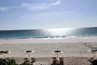 Runaway Hill Inn - Beach