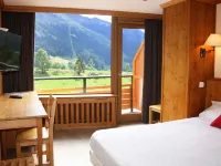 Azureva la Clusaz les Confins Hotels in La Clusaz