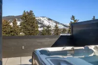 The Glenwood by Jackson Vacations - Bathtub