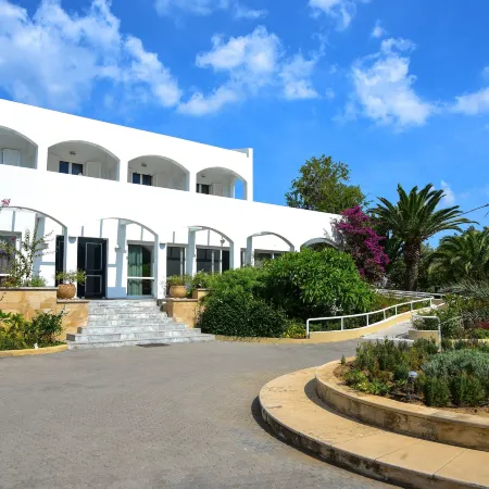 Mantenia Hotel