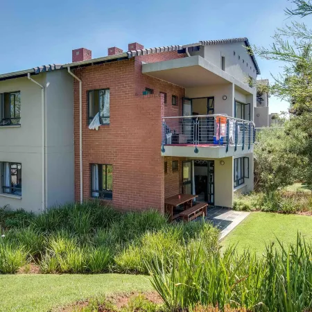 JoziStay @ Jackal Creek Apartments