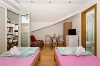Bogdanoski Studios & Guest Rooms