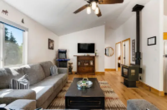 Duck Creek Village Inn