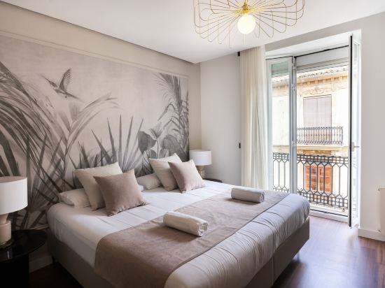 YOU & CO. J. Botánico Boutique