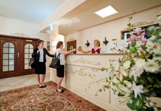 5. 호텔 아프로디타..