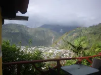 La Casa Amarilla - Mountain view
