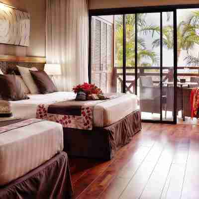 Iloha Seaview Hotel Rooms