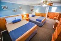 Island Manor Resort by Vrhost