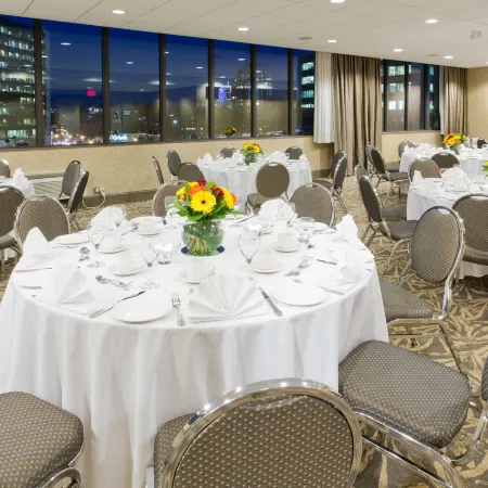 Holiday Inn Vancouver-Centre (Broadway) by IHG