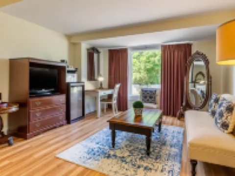 The Carriage House Inn Newport Hotels in Newport County