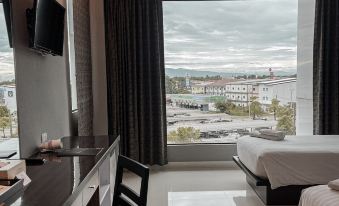 The One Hotel