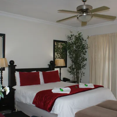 Elizabeth Lodge Hotels near K90 Centre
