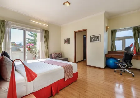 Shaligram Hotel & Spa