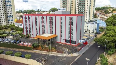 Hotel Dan Inn Araraquara by Nacional Inn Отели рядом с достопримечательностью «Kasa Kaya»