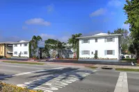 May-Dee Suites in Florida