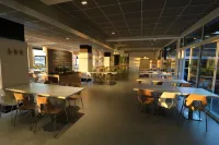 Ethic Etapes Dijon Accueil 24h24 et Parking Gratuit Hotels in Saint-Apollinaire