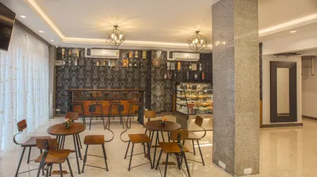 V One Pride-Sukhumvit 22, Bangkok