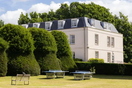 CBH Avisford Park Hotel Отели в г. Аран Дистрикт