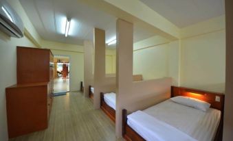 Phangan Barsay Hostel