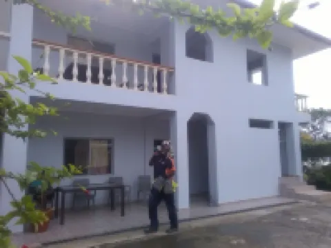 Tropicana Motel & Backpackers Hotels in 