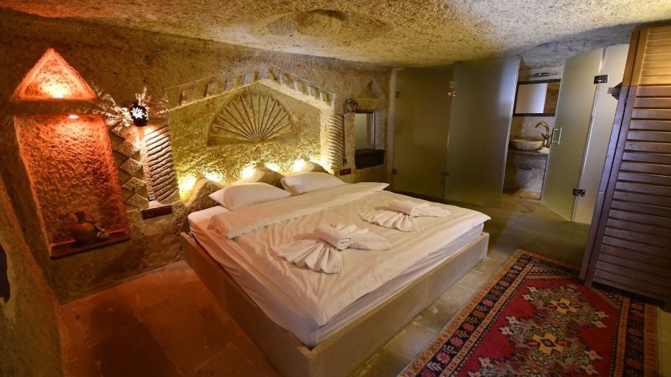 Rose Nest Cave Hotel