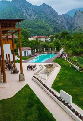 Irene's Resort Hotels in Kato Loutrakion